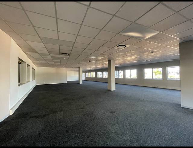 1,319M² OFFICE TO LET IN SANDTON CENTRAL